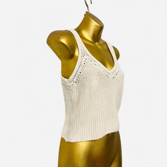 Abercrombie & Fitch cream crochet knit tank - Picture 3 of 5